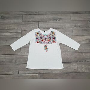 Sabaku artwear women's 100% cotton Primavera colorful floral white boatneck top